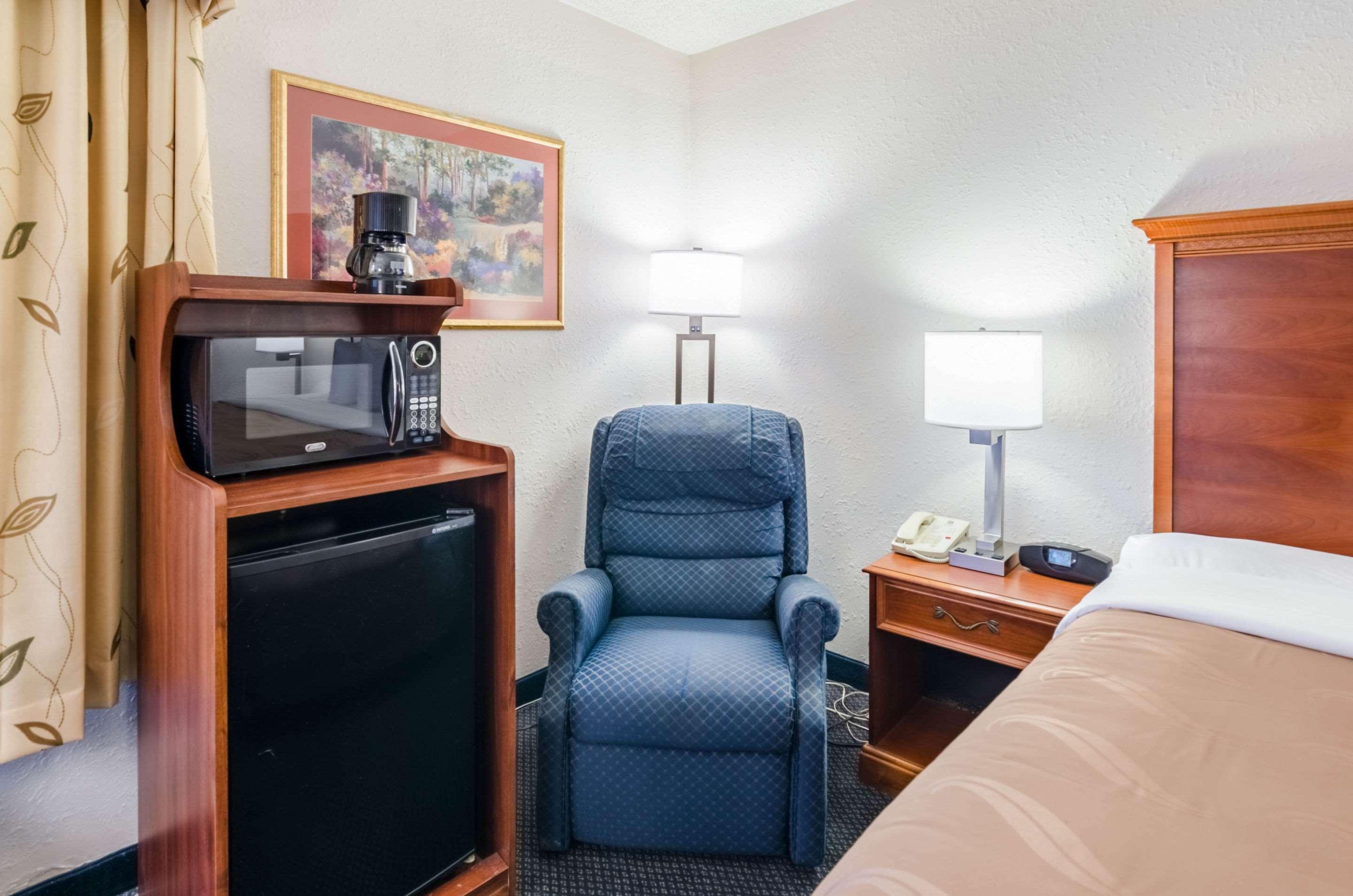 Quality Inn Lynchburg Near University Zewnętrze zdjęcie